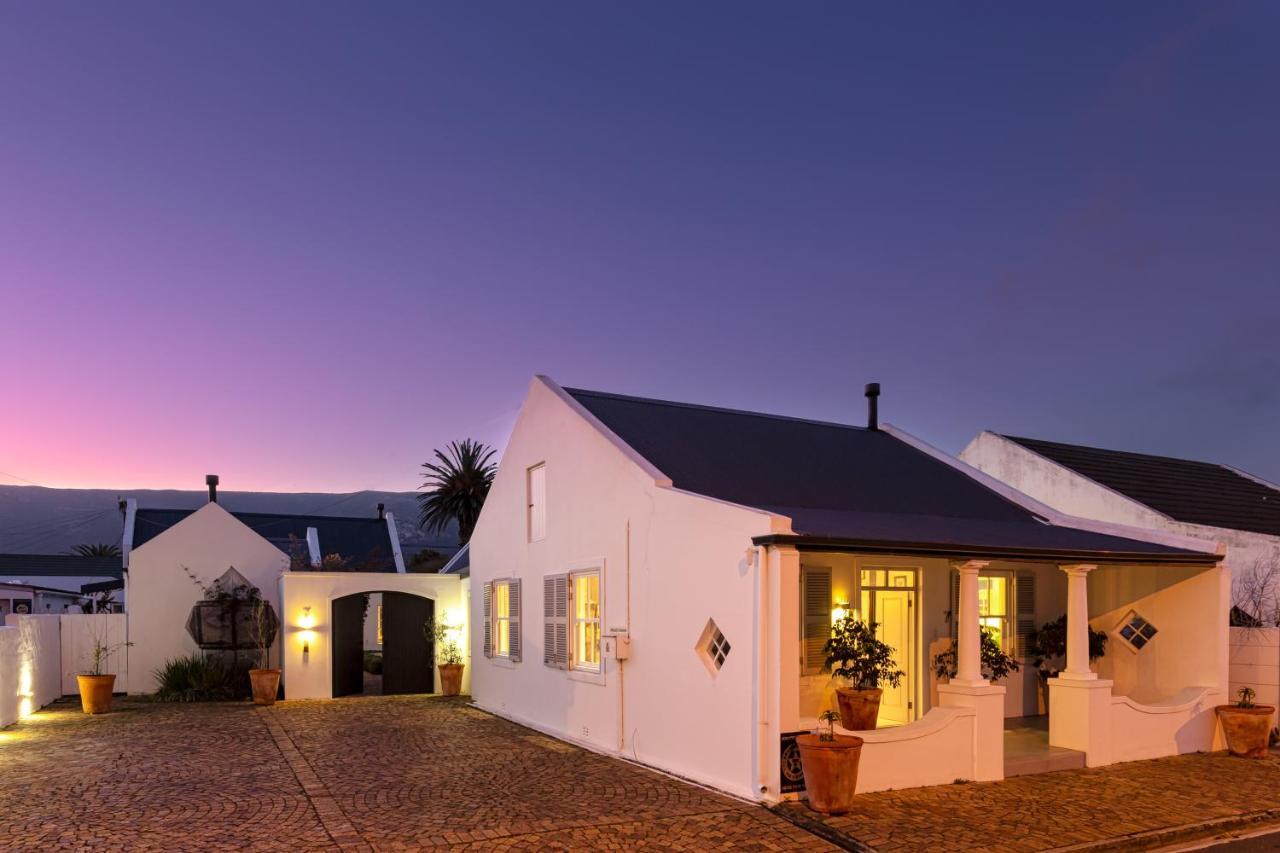 The Vishuis Hermanus Bagian luar foto