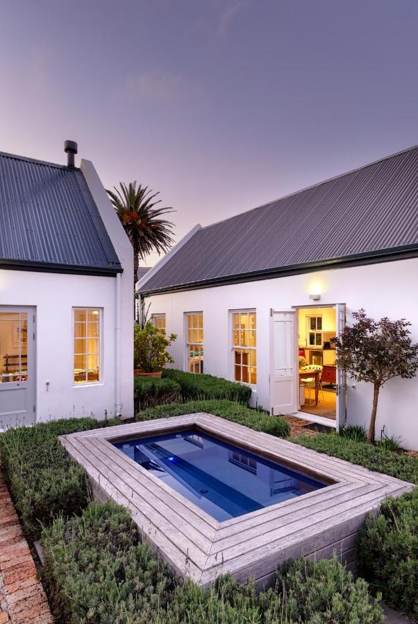The Vishuis Hermanus Bagian luar foto