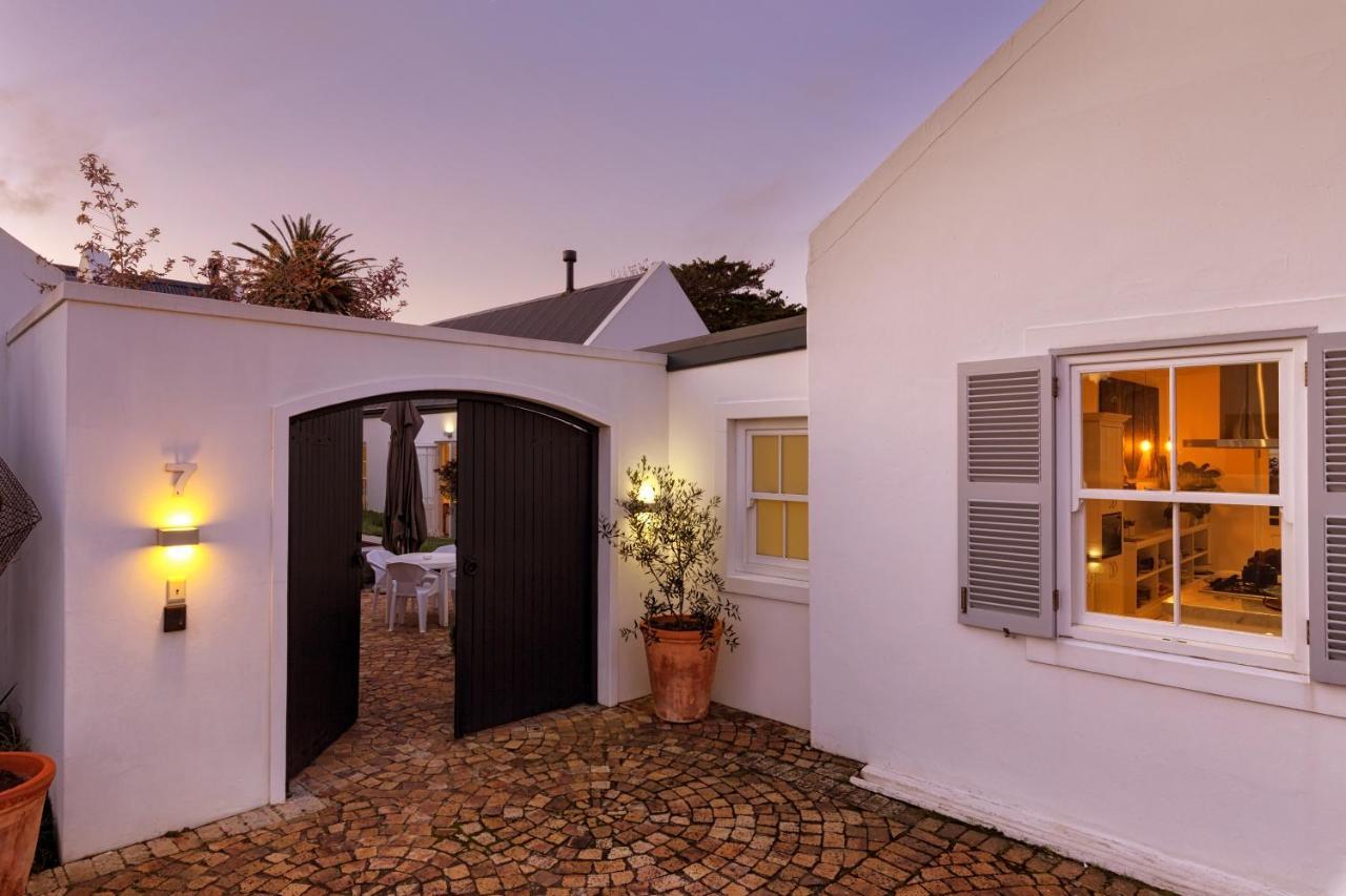 The Vishuis Hermanus Bagian luar foto